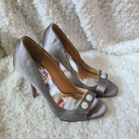 Badgley Mischka Silver Satin Wrapped Rhinestone‎ Embellished Peep-toe Heels - Picture 1 of 5